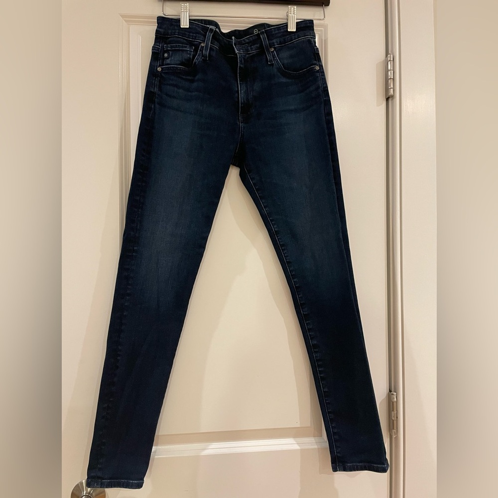 AG Farrah Skinny Ankle high rise.  Size 26R.
